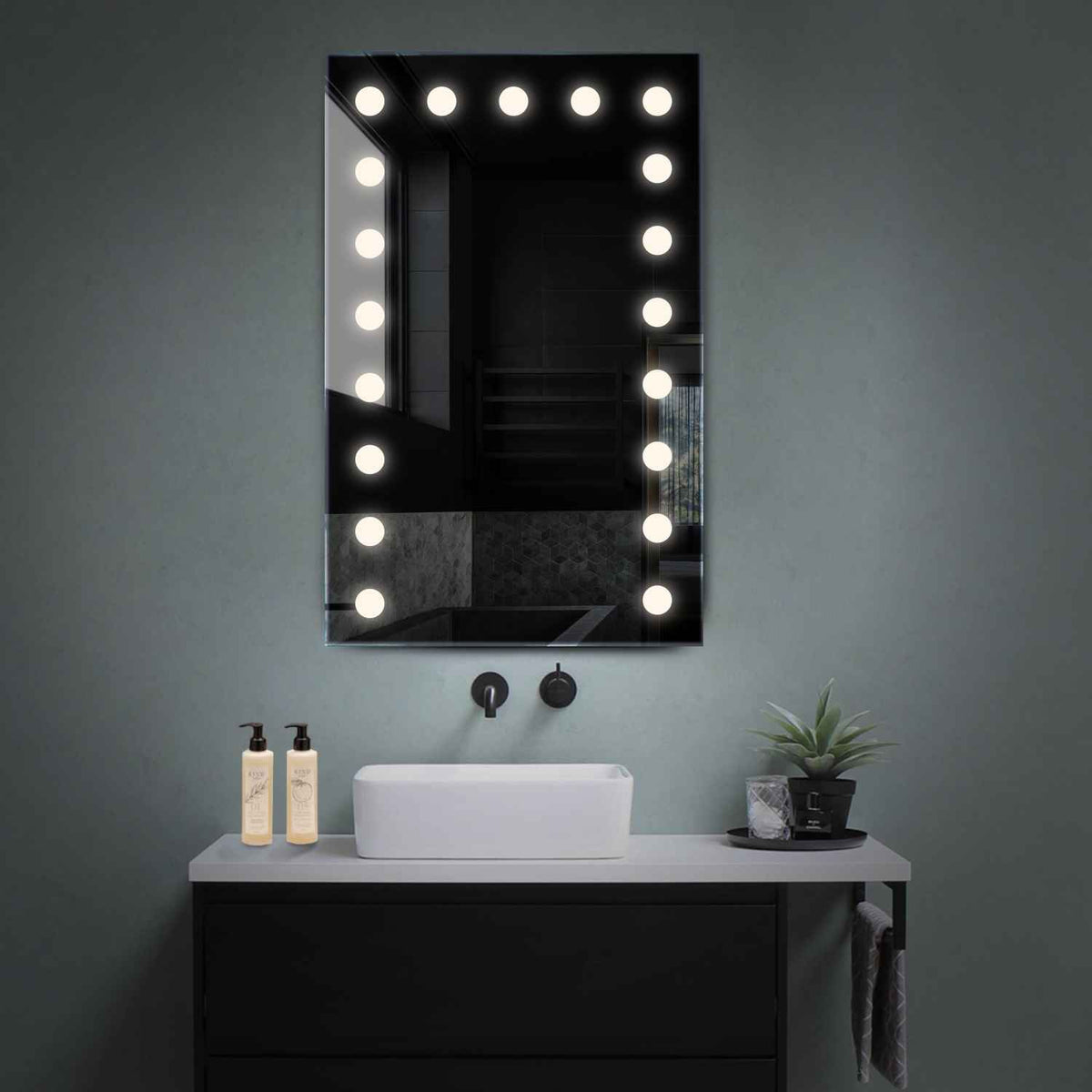 Espejo LED Vertical | Control por interruptor de pared | Luz blanca neutra - Reyze Seria Salono Model 6