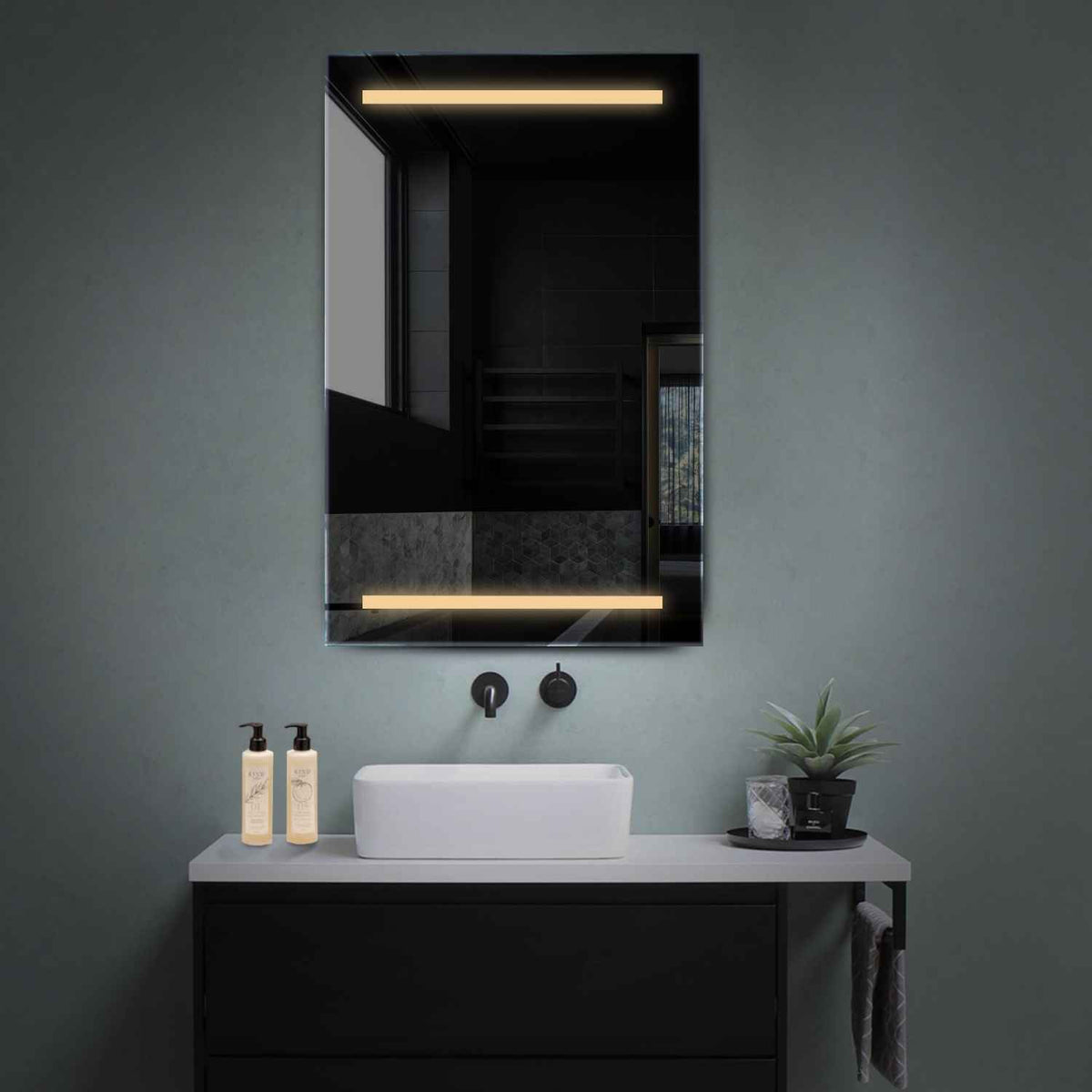 Espejo LED Vertical | Control por interruptor de pared | Luz blanca cálida - Reyze Seria Salono Model 4