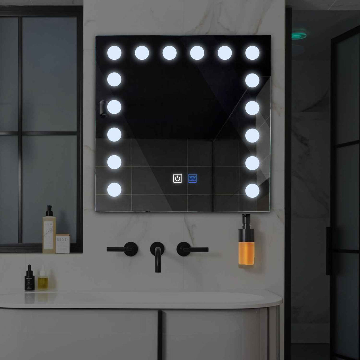 Espejo LED Cuadrado | Botones táctiles | Función antivaho | Luz blanca fría - Reyze Seria Salono Model 6